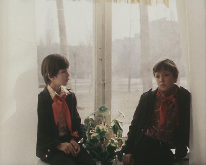 Кадр из фильма Приключения Петрова и Васечкина. Обыкновенные и невероятные (1983)