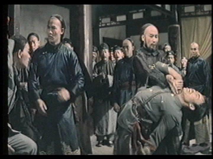 Кадр из фильма Отряд когтистых бойцов / Hu ying (1983)