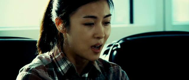 Кадр из фильма 2012: Цунами / Haeundae (2009)