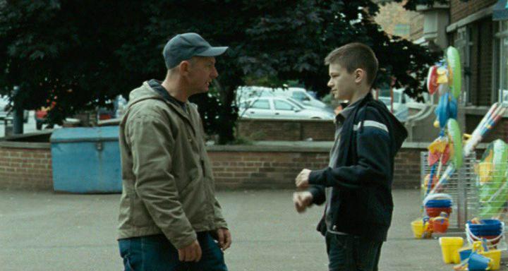 Кадр из фильма Мальчик, которого звали папой / A Boy Called Dad (2009)