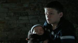 Кадры из фильма Мальчик, которого звали папой / A Boy Called Dad (2009)