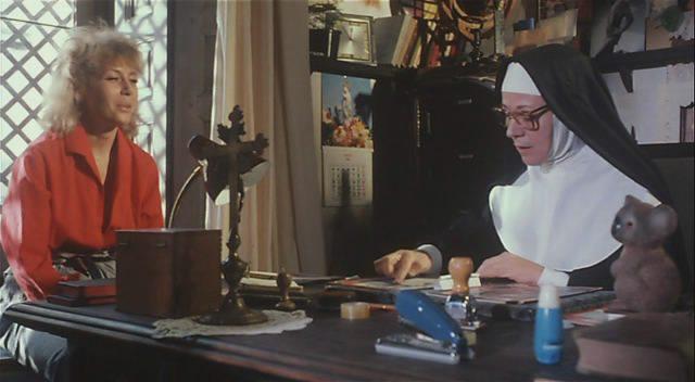 Кадр из фильма Нескромное обаяние порока / Entre tinieblas (1984)