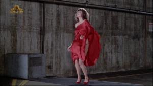 Кадры из фильма Женщина в красном / The Woman in Red (1984)