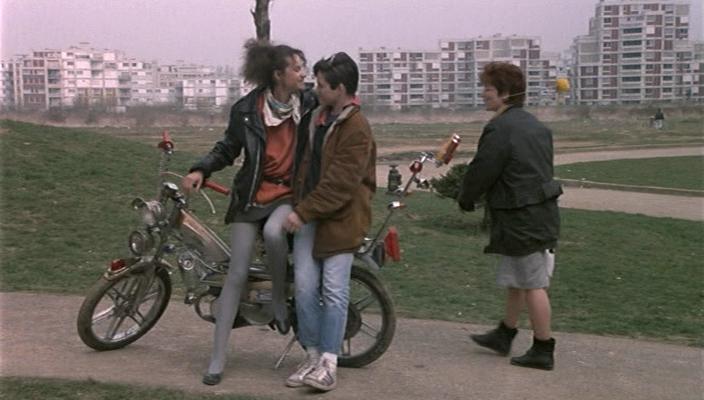 Кадр из фильма Свита / La smala (1984)