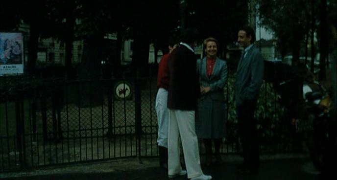 Кадр из фильма Любовь на траве / L'amour par terre (1984)