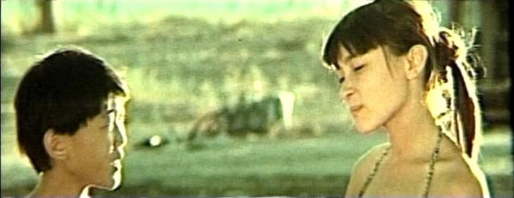 Кадр из фильма Сладкий сок внутри травы (1984)