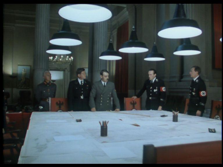 Кадр из фильма Муссолини и я / Mussolini and I (1985)