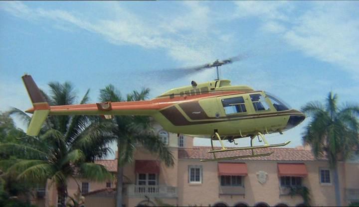 Кадр из фильма Суперполицейские из Майами / Miami supercops (1985)
