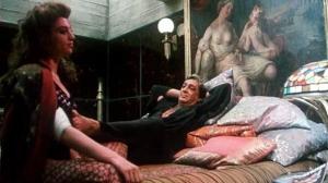 Кадры из фильма Сложная интрига с женщинами, переулками и преступлениями / Un complicato intrigo di donne, vicoli e delitti (1985)