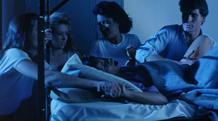 Кадр из фильма Общага для плохих девочек / Bad Girls Dormitory (1986)