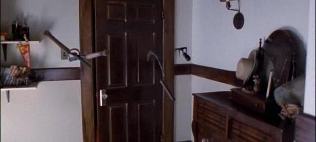 Кадр из фильма Дом / House (1986)
