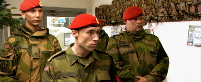 Кадр из фильма Бесшабашный батальон 2 / Lange flate ballaer 2 (2008)