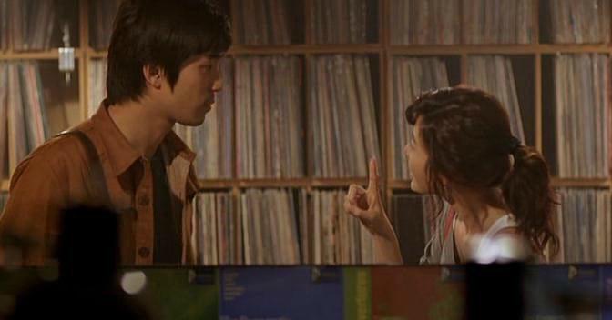 Кадр из фильма 6 лет в любви / 6nyeonjjae yeonaejung (2008)
