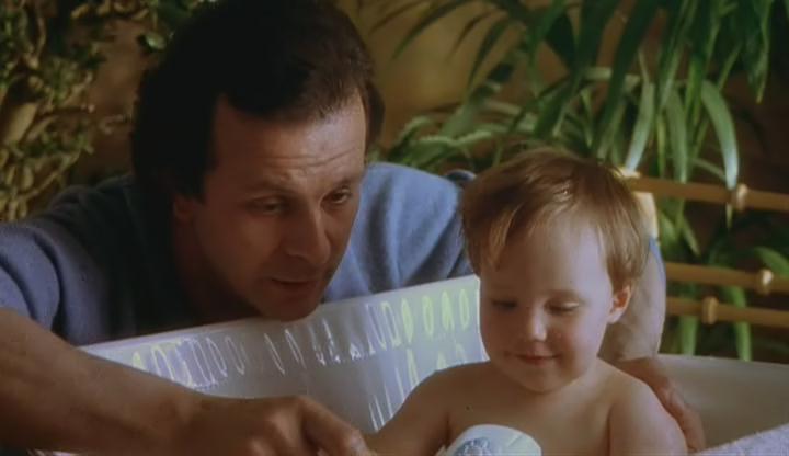Кадр из фильма Трое мужчин и младенец в люльке / 3 hommes et un couffin (1985)