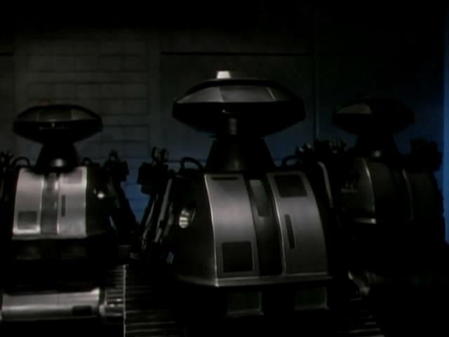 Кадр из фильма Роботы - убийцы / Chopping Mall (1986)