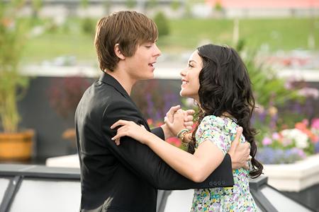 Кадр из фильма Классный мюзикл: выпускной / High School Musical 3: Senior Year (2008)