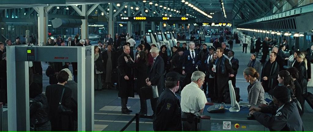 Кадр из фильма Пассажиры / Passengers (2008)