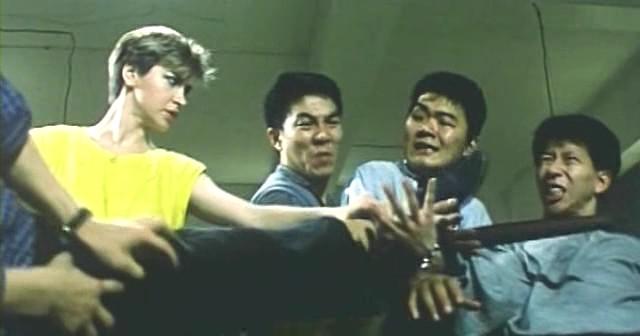 Кадр из фильма Зло во благо / Zhi fa xian feng (1986)