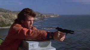Кадры из фильма Смертельное оружие / Lethal weapon (1987)