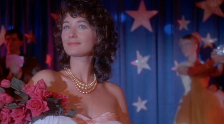 Кадр из фильма Школьный бал 2: Привет Мэри Лу / Prom Night II: Hello Mary Lou (1987)