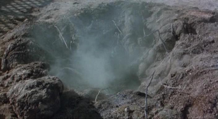 Кадр из фильма Врата / The Ninth Gate (1987)
