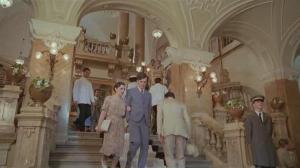 Кадры из фильма Очки в золотой оправе / Occhiali d'oro, Gli (1987)