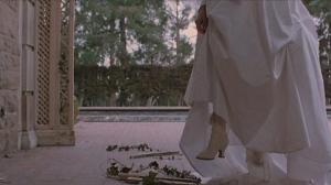 Кадры из фильма Цветы на чердаке / Flowers in the Attic (1987)