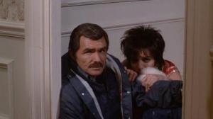 Кадры из фильма Полицейский по найму / Rent-a-Cop (1987)