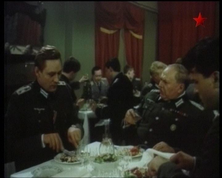 Кадр из фильма Отряд специального назначения (1987)