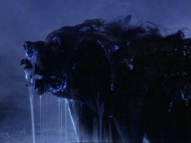Кадр из фильма Вой 4 / Howling IV: The Original Nightmare (1988)