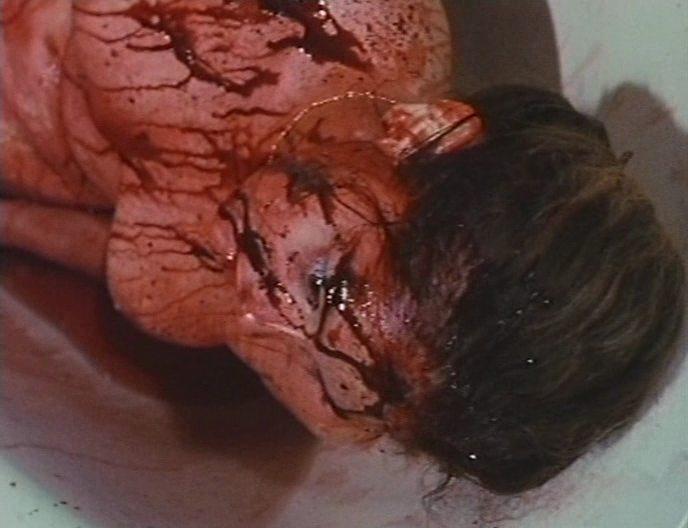 Кадр из фильма В гостях у тетушки / Non aver paura della zia Marta (1988)