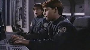 Кадры из фильма Звёздный Странник / Earth Star Voyager (1988)