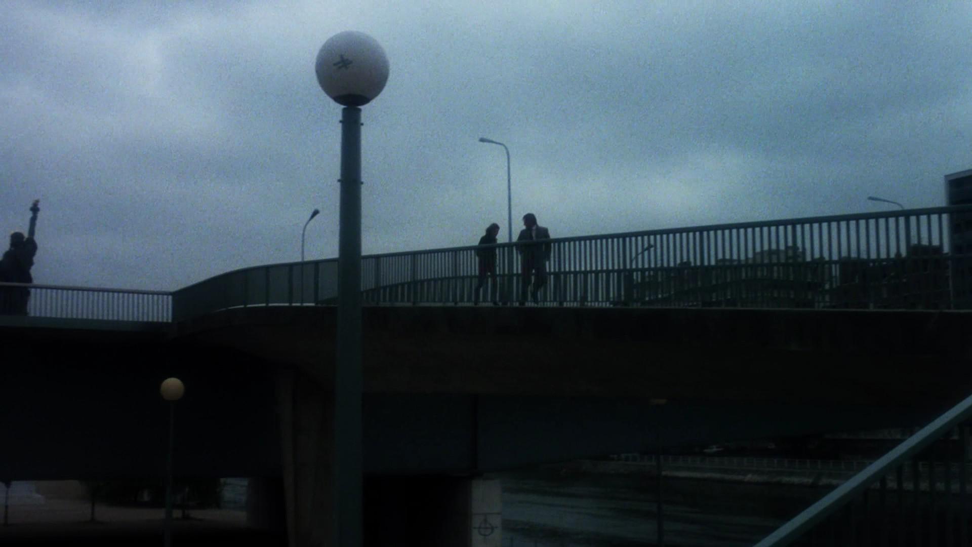 Кадр из фильма Неукротимый / Frantic (1988)