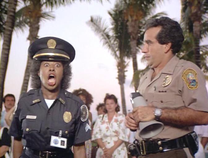 Кадр из фильма Полицейская академия 5 / Police Academy 5 (1988)