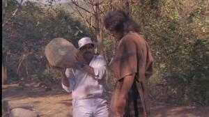 Кадры из фильма Страшный лес / Veerana (1988)
