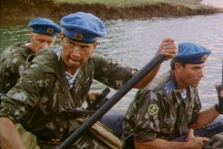 Кадр из фильма Последний американский солдат / Commander (1988)