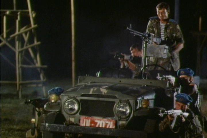 Кадр из фильма Последний американский солдат / Commander (1988)