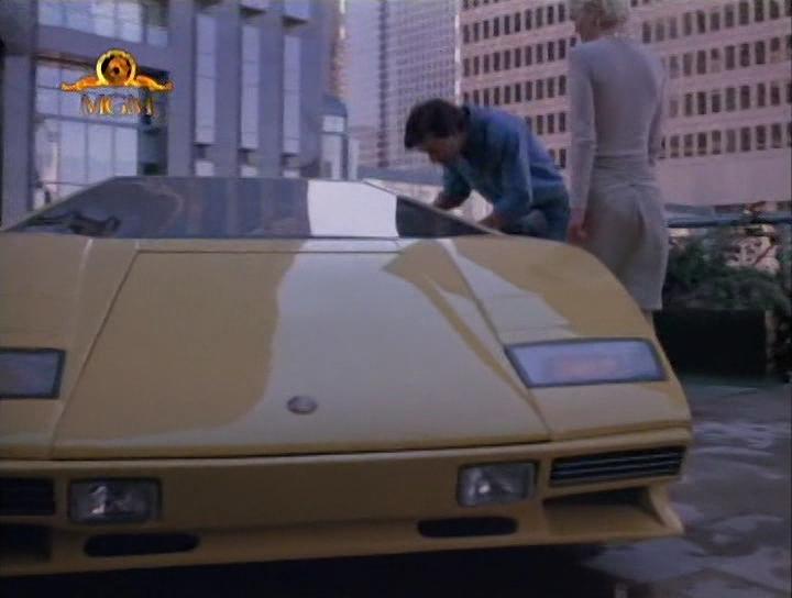 Кадр из фильма Моя новая машина / It Takes Two (1988)
