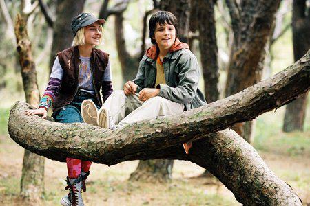 Кадр из фильма Мост в Терабитию / Bridge to Terabithia (2007)