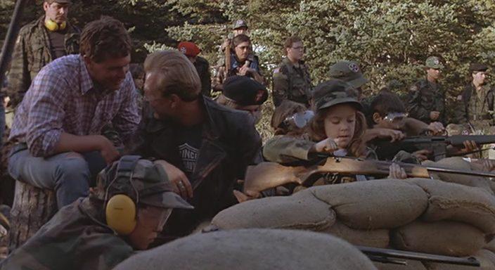 Кадр из фильма Преданный / Betrayed (1988)
