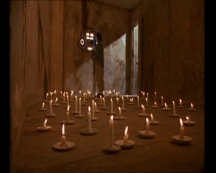 Кадр из фильма Бумажный дом / Paperhouse (1988)