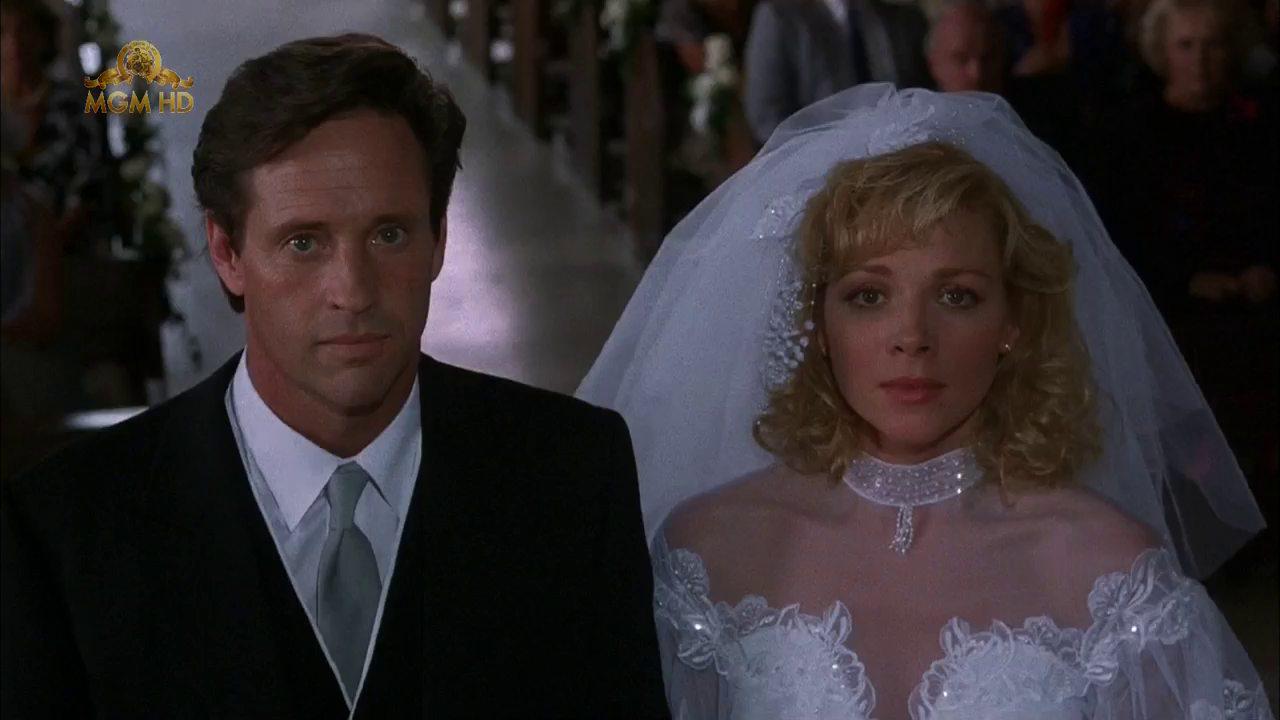 Кадр из фильма Будь что будет / Honeymoon Academy (1989)