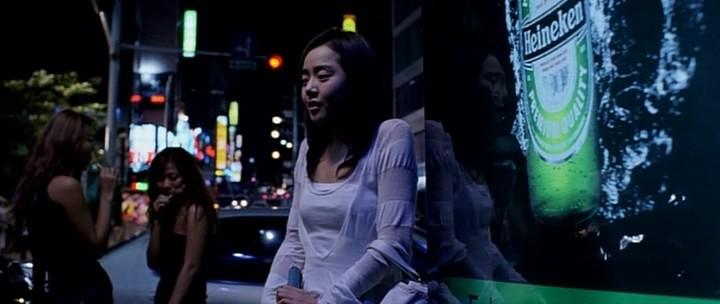 Кадр из фильма Мне не нужна любовь / Sarangddawin piryoeopseo (2006)