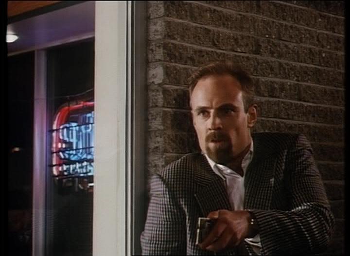 Кадр из фильма Зона скорости (Гонки Пушечное ядро 3) / The Cannonball Run (1989)