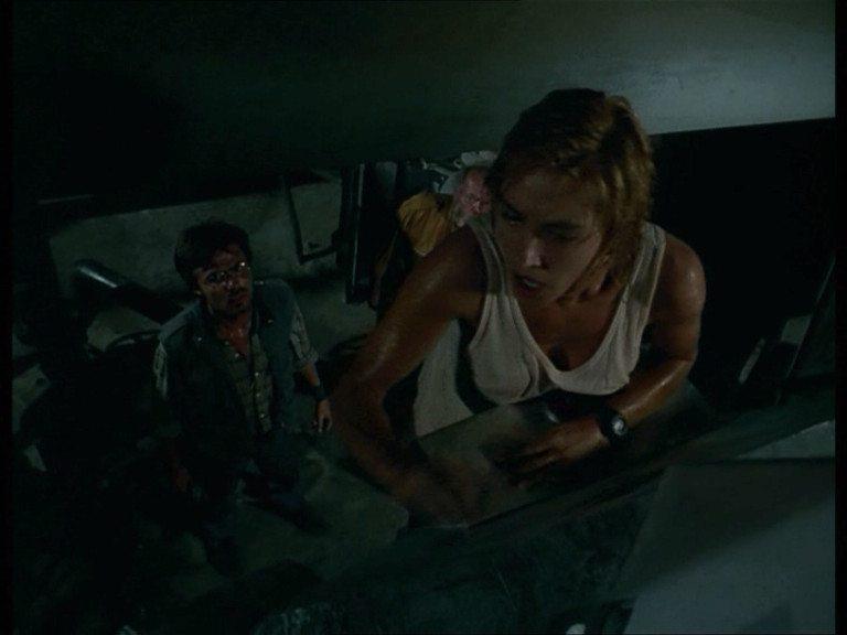 Кадр из фильма Пришелец из глубины / Alien degli abissi (1989)