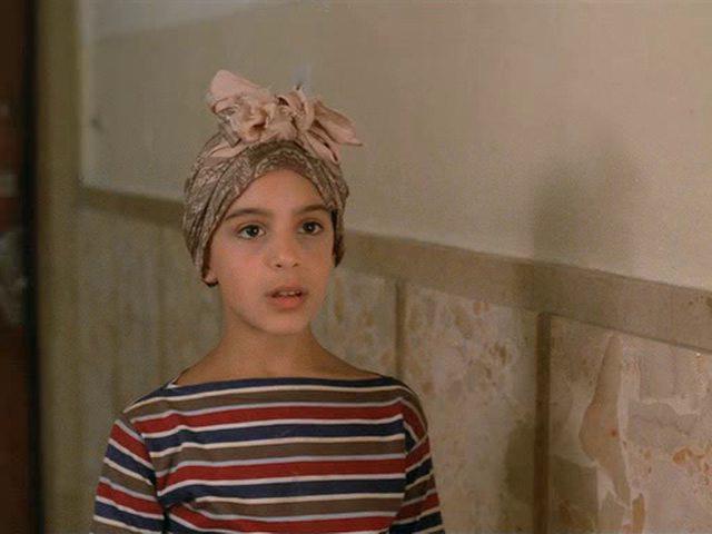 Кадр из фильма Лето Авии / Ha-Kayitz Shel Aviya (1989)