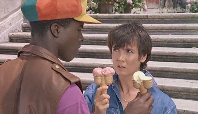 Кадр из фильма Ванильно-клубничное мороженое / Vanille fraise (1989)