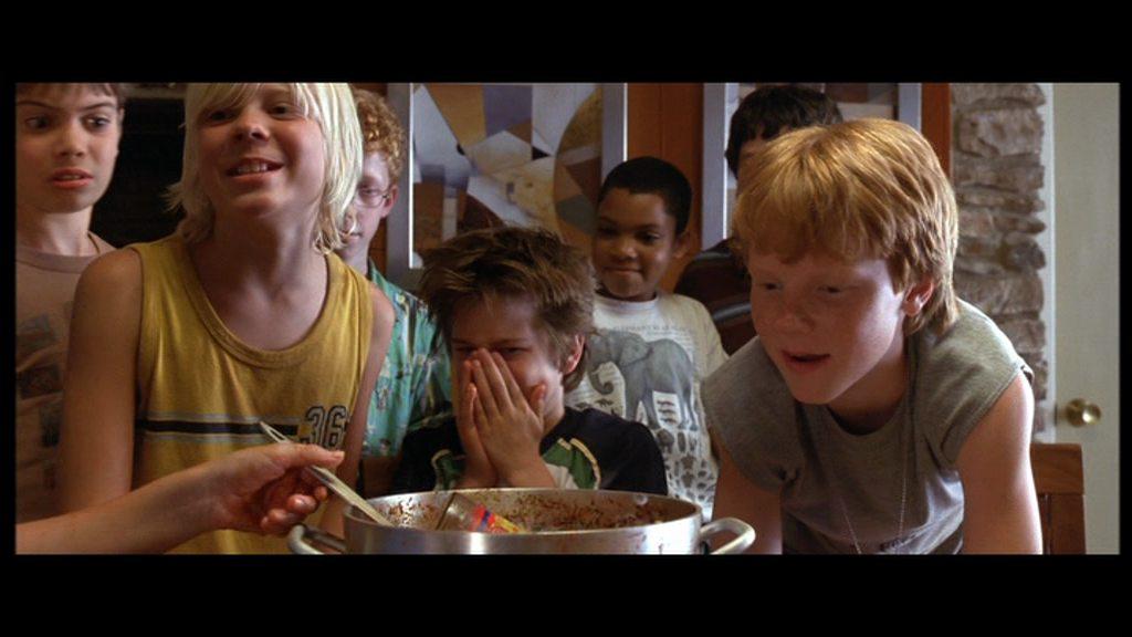 Кадр из фильма Как есть жареных червяков / How to Eat Fried Worms (2006)