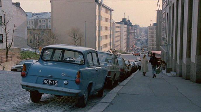 Кадр из фильма Девушка со спичечной фабрики / Tulitikkutehtaan tyttö (1990)