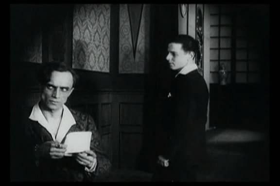 Кадр из фильма Не такой как другие / Anders als die Andern (1919)